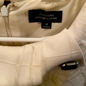 Beautiful fit black and white dress.